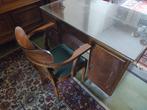 Oud klein bureau + een stoel, Gebruikt, Ophalen, Bureau