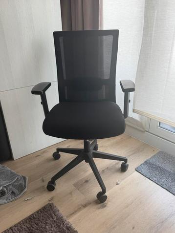 Ergonomische bureaustoel WEWORK beschikbaar voor biedingen