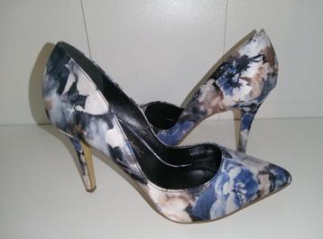 Pumps/hoge hakken - Satijnen bloemenpatronen - 37 beschikbaar voor biedingen