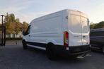 Ford Transit 2.0 TDCi L3H2 | Euro 6b | 3pls. | AIRCO | CRUIS, Auto's, Ford, Stof, Wit, 185 g/km, 5 deurs