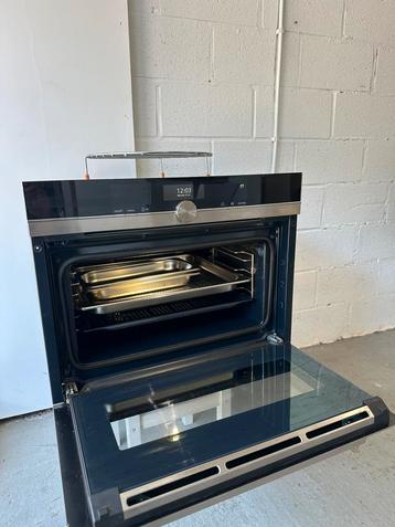 SIEMENS  IQ700 Combi-stoomoven, Oven, Inbouw, 45 tot 60 cm, Ophalen