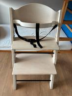 Treppy kinderstoel wit, Ophalen, Gebruikt, Meegroeistoel, Gordel(s)