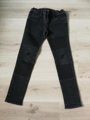 Jeansbroek C&A,maat 152 beschikbaar voor biedingen