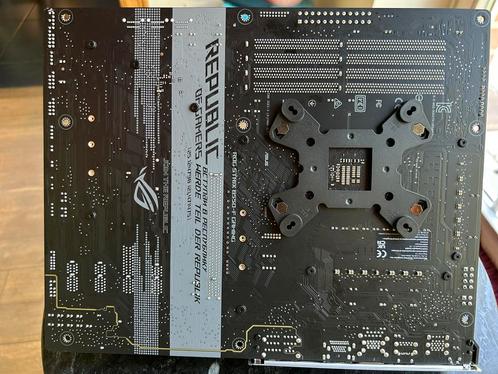 Amd R7 5800X3d + carte M Asus Rog + 64gb Ram, Computers en Software, Processors, Zo goed als nieuw, 8-core, Ophalen of Verzenden