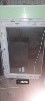 CHassis porte fenêtre 63 cm sur 200 avec volet electrique, Enlèvement ou Envoi, Neuf