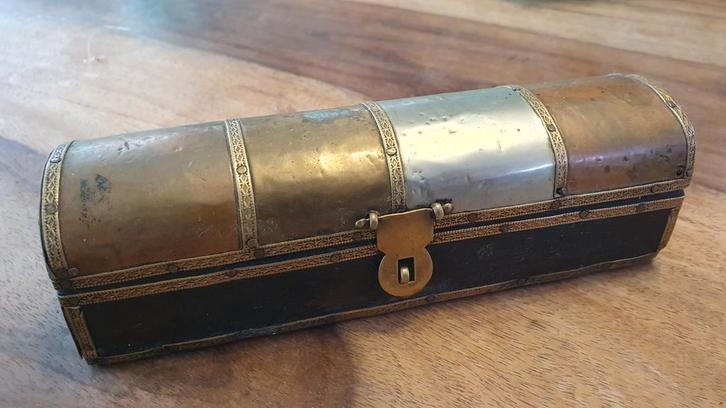 Antiek Houten Kistje met Messing – Handgemaakt – Uniek Vinta, Antiek en Kunst, Curiosa en Brocante, Ophalen of Verzenden