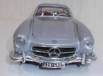 Mercedes 300SL uit 1954 schaal 1:18 van BURAGO zonder doos beschikbaar voor biedingen