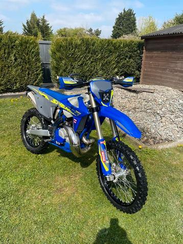 Sherco 300 SE fabriek 2025, Fietsen en Brommers, 6 versnellingen, 300 cc, Nieuw, Ophalen