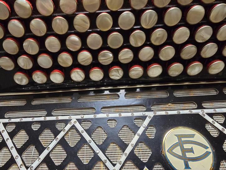 Fratelli Crosio, Muziek en Instrumenten, Accordeons, Zo goed als nieuw, Knopaccordeon, Ophalen