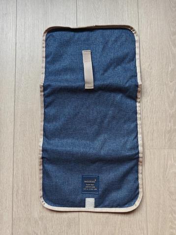 Verschoonmatje (Donkerblauw) beschikbaar voor biedingen