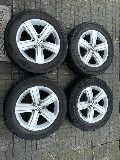 VW velgen z.g.a.n. met winterbanden 215/60R16, Auto-onderdelen, Banden en Velgen, Banden en Velgen, Winterbanden, 16 inch, 215 mm