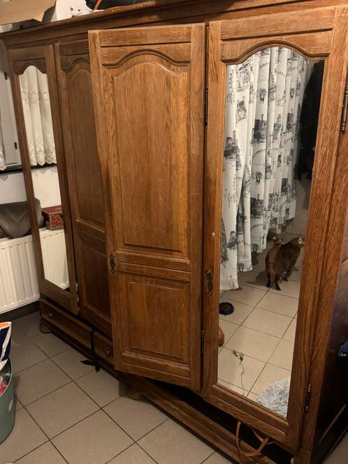Grote massief houten kledingkast, Antiek en Kunst, Antiek | Meubels | Kasten, Ophalen