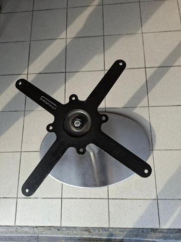 Design inox onderstel Pedrali beschikbaar voor biedingen