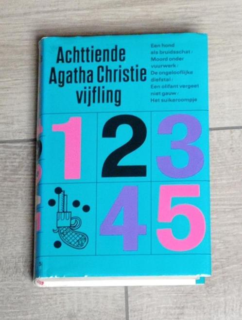 Agatha Christie omnibus, Boeken, Detectives, Zo goed als nieuw, Ophalen of Verzenden