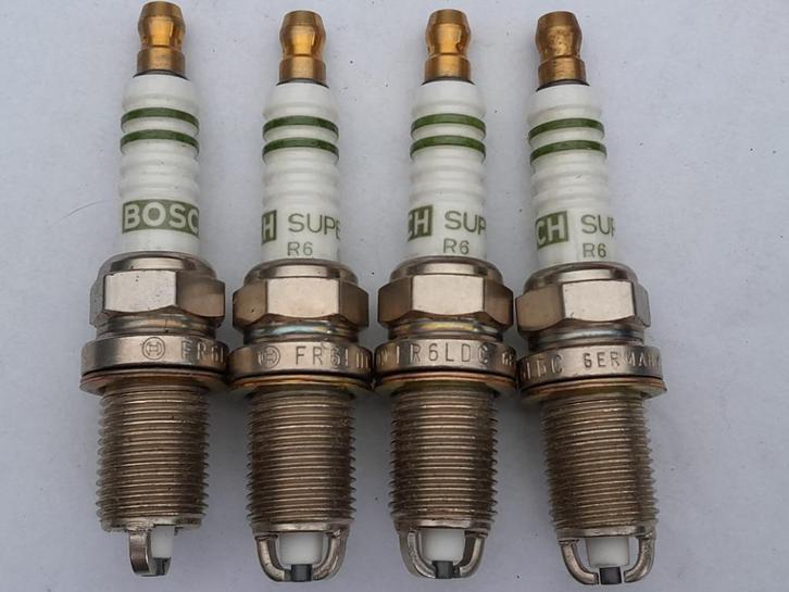 Bougies BOSCH FR6LDC (Porsche & anderen), Auto-onderdelen, Motor en Toebehoren, Citroën, Fiat, Porsche, Lancia, Ophalen of Verzenden