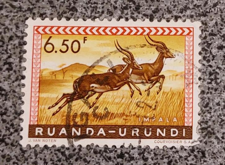 Postzegels Ruanda-Urundi OBP 214, Postzegels en Munten, Postzegels | Afrika, Gestempeld, Ophalen of Verzenden