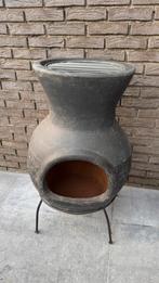Mexicaanse chimenea terracotta 2 in 1 BBQ EN VUURPOT, Tuin en Terras, Houtskoolbarbecues, Ophalen, Zo goed als nieuw, Met accessoires