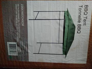 BBQ Tent – Green, Excellent Condition disponible aux enchères