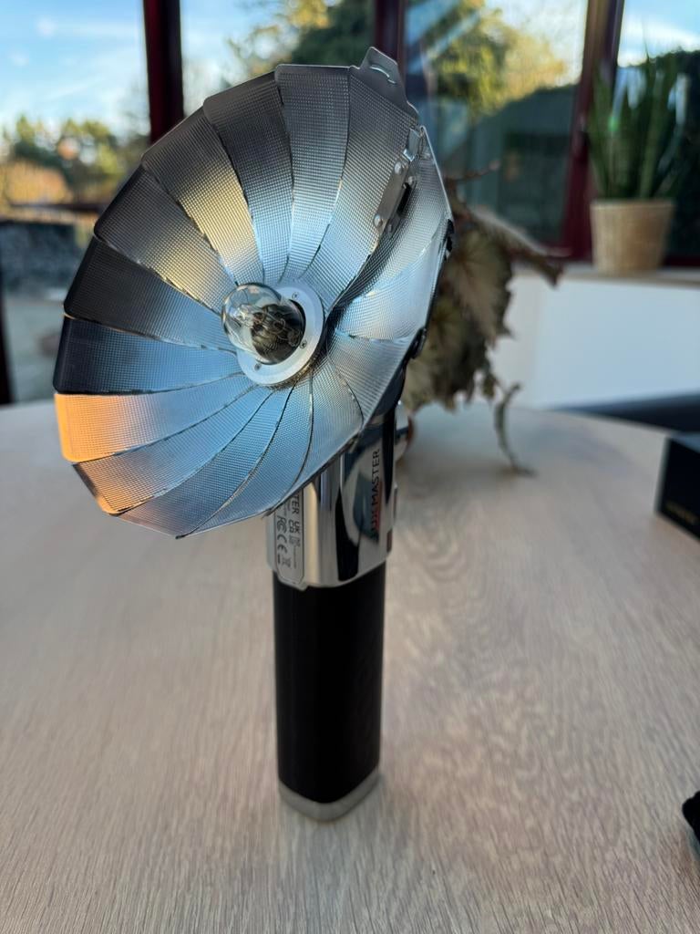 Godox Lux Master Retro Camera Flash set – €250, TV, Hi-fi & Vidéo, Photo | Flash, Comme neuf, Inclinable, Enlèvement ou Envoi