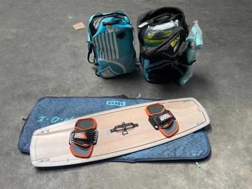 Liquid Force Kitesurf Set kites-board & pomp, Watersport en Boten, Kitesurfen, Nieuw, Kitesurf-set, 12 m², Directional, Ophalen
