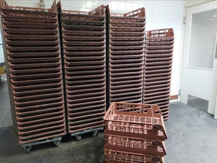 65 broodkratten, bakkers bakken, stapel kratten, Zakelijke goederen, Horeca | Overige, Ophalen