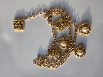 Escada collier  beschikbaar voor biedingen