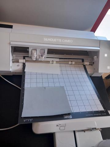 Silhouette Cameo 4 + drukpers met alle toebehoren beschikbaar voor biedingen