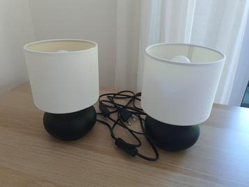 2 IKEA lampen met lamp in perfecte staat