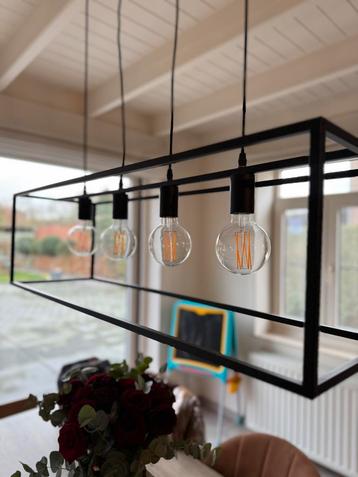 Hanglamp beschikbaar voor biedingen