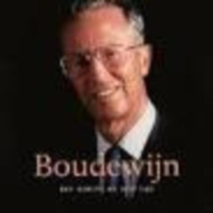 Boudewijn een koning en zijn tijd Gemeentekrediet 287 blz, Verzamelen, Koningshuis en Royalty, Zo goed als nieuw, Ophalen of Verzenden