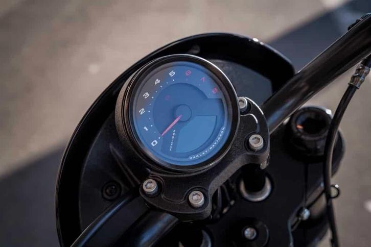 Compteur digital pour Harley Davidson Softail, Autos : Pièces & Accessoires, Commande