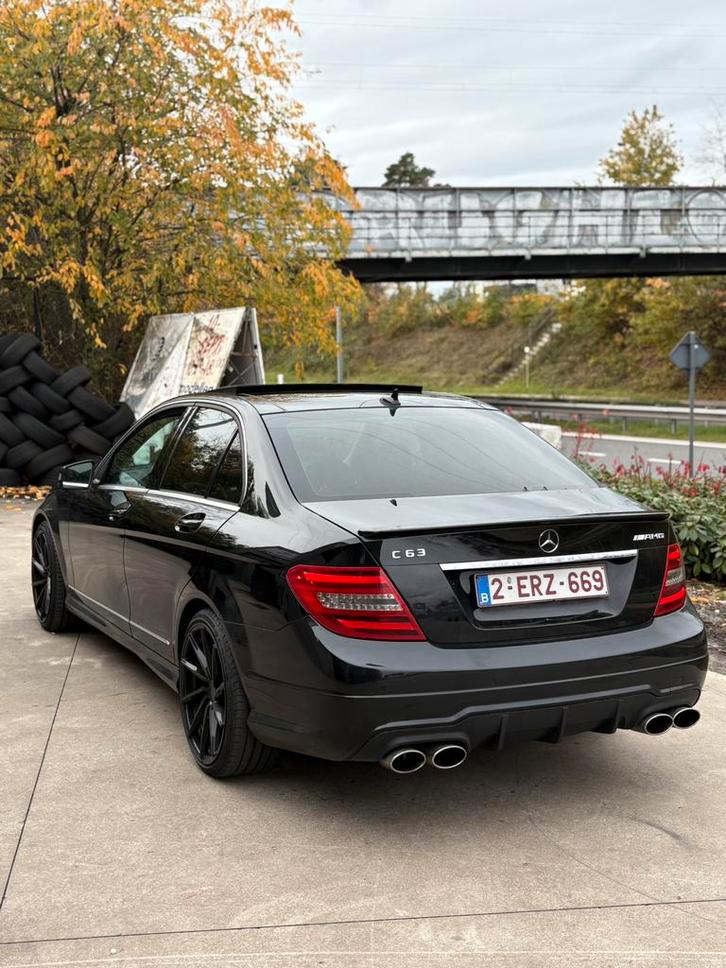 MERCEDES BENZ C200 C63 AMG KIT BLACK EDITION️☑️, Auto's, Mercedes-Benz, Particulier, C-Klasse, Diesel, Euro 5, 5 deurs, Automaat
