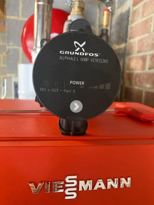 Grundfos Circulateur pompe chauffage Alpha 2L, Doe-het-zelf en Bouw, Verwarming en Radiatoren, Zo goed als nieuw, Overige typen
