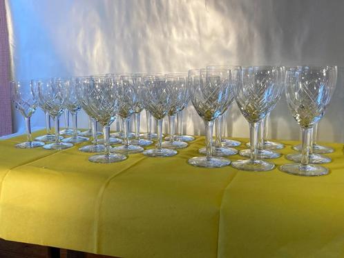 Glazen van geslepen kristal (service), Antiek en Kunst, Antiek | Glaswerk en Kristal, Ophalen