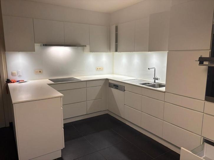 Kvik keuken - moet weg!!, Huis en Inrichting, Keuken | Complete keukens, Gebruikt, Wit, Ophalen