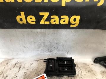 Zekeringkast van een Opel Astra beschikbaar voor biedingen