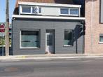 Huis en garage + Magazijn te huur, Hoekwoning, 206 kWh/m²/jaar, 4 kamers, 139 m²