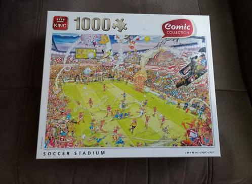 Puzzle King 1000 pièces - Stade de football, Hobby & Loisirs créatifs, Sport cérébral & Puzzles, Utilisé, Puzzle, 500 à 1500 pièces