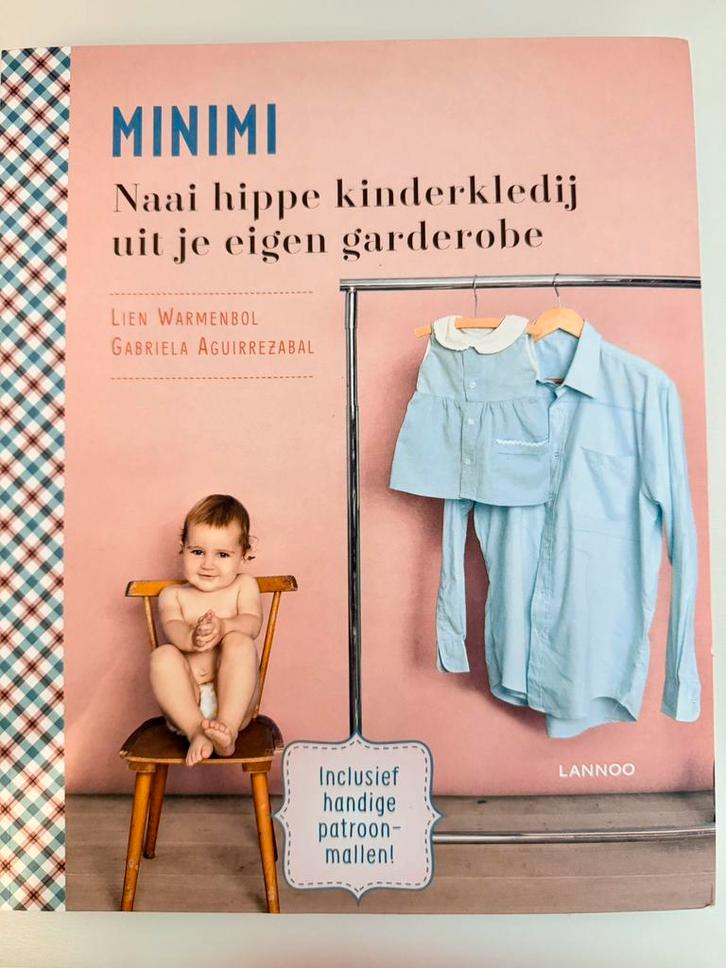 Boekenpakket Kinderkleren naaien, Hobby en Vrije tijd, Naaien en Fournituren, Zo goed als nieuw, Ophalen of Verzenden