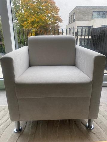 Ivoorkleurige fauteuil Gaverzicht beschikbaar voor biedingen