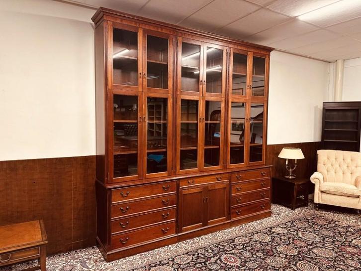 Grote Klassieke Engelse Boekenkast Bibliotheekkast, Antiek en Kunst, Antiek | Kantoor en Zakelijk, Ophalen of Verzenden