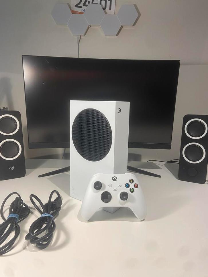 Xbox series s 512 Gb (met controler en bijhorende kabels), Games en Spelcomputers, Spelcomputers | Xbox Series X en S, Xbox Series S