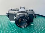 Olympus OM-1 met G.Zuiko 50 mm f/1,8, TV, Hi-fi & Vidéo, Appareils photo analogiques, Enlèvement ou Envoi, Utilisé, Olympus