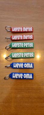 Sleutelhanger met je eigen naam erop! Uniek cadeau!, Ophalen of Verzenden, Zo goed als nieuw