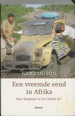 Te Koop Boek EEN VREEMDE EEND IN AFRIKA Gert Duson, Boeken, Reisverhalen, Ophalen of Verzenden, Gelezen, Gert Duson, Afrika