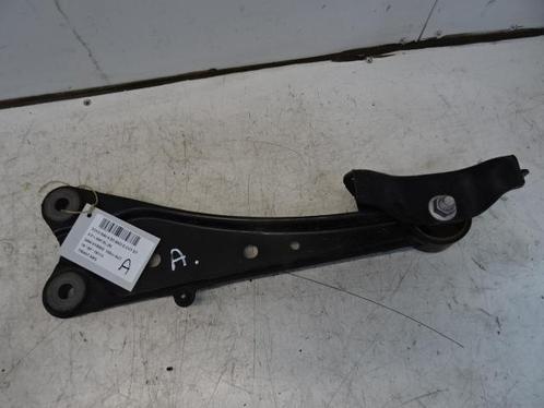 REACTIESTANG LINKS ACHTER Toyota RAV4 (A4) (01-2012/01-2019), Auto-onderdelen, Ophanging en Onderstel, Toyota, Gebruikt