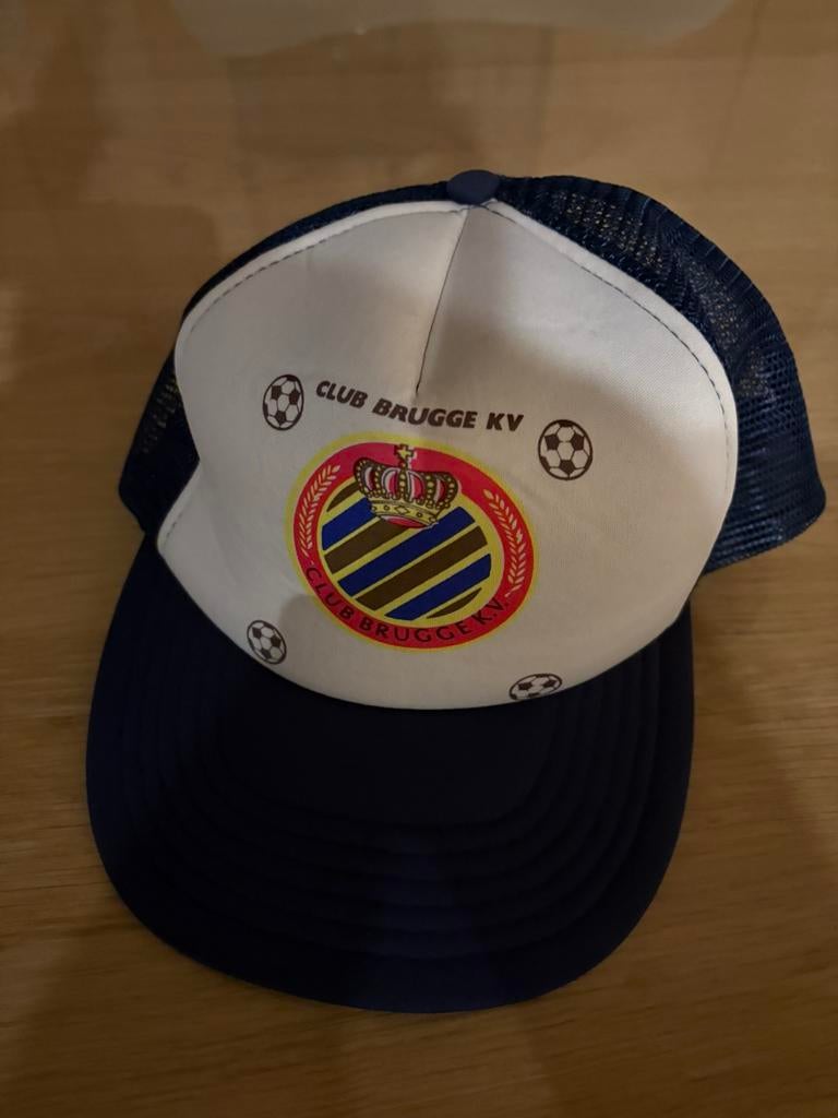 Retro pet Club Brugge, Ophalen, Zo goed als nieuw, Pet of Muts
