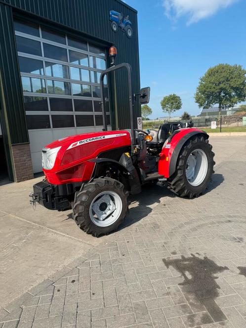 Mc cormick smalspoor 75pk nieuw, Hobby en Vrije tijd, Modelbouw | Auto's en Voertuigen, Ophalen