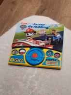 Nieuw boek Paw Patrol, Op naar de redding!, Nieuw, Ophalen of Verzenden, 2 tot 3 jaar, Uitklap-, Voel- of Ontdekboek