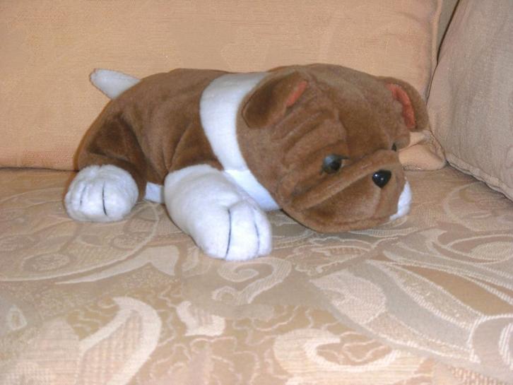 Knuffel bulldog, Kinderen en Baby's, Speelgoed | Knuffels en Pluche, Zo goed als nieuw, Hond, Ophalen of Verzenden